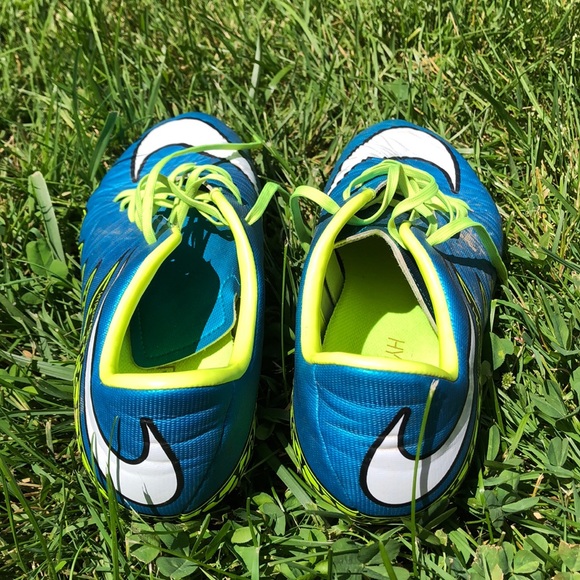 Nike hypervenom cleats - Picture 3 of 5